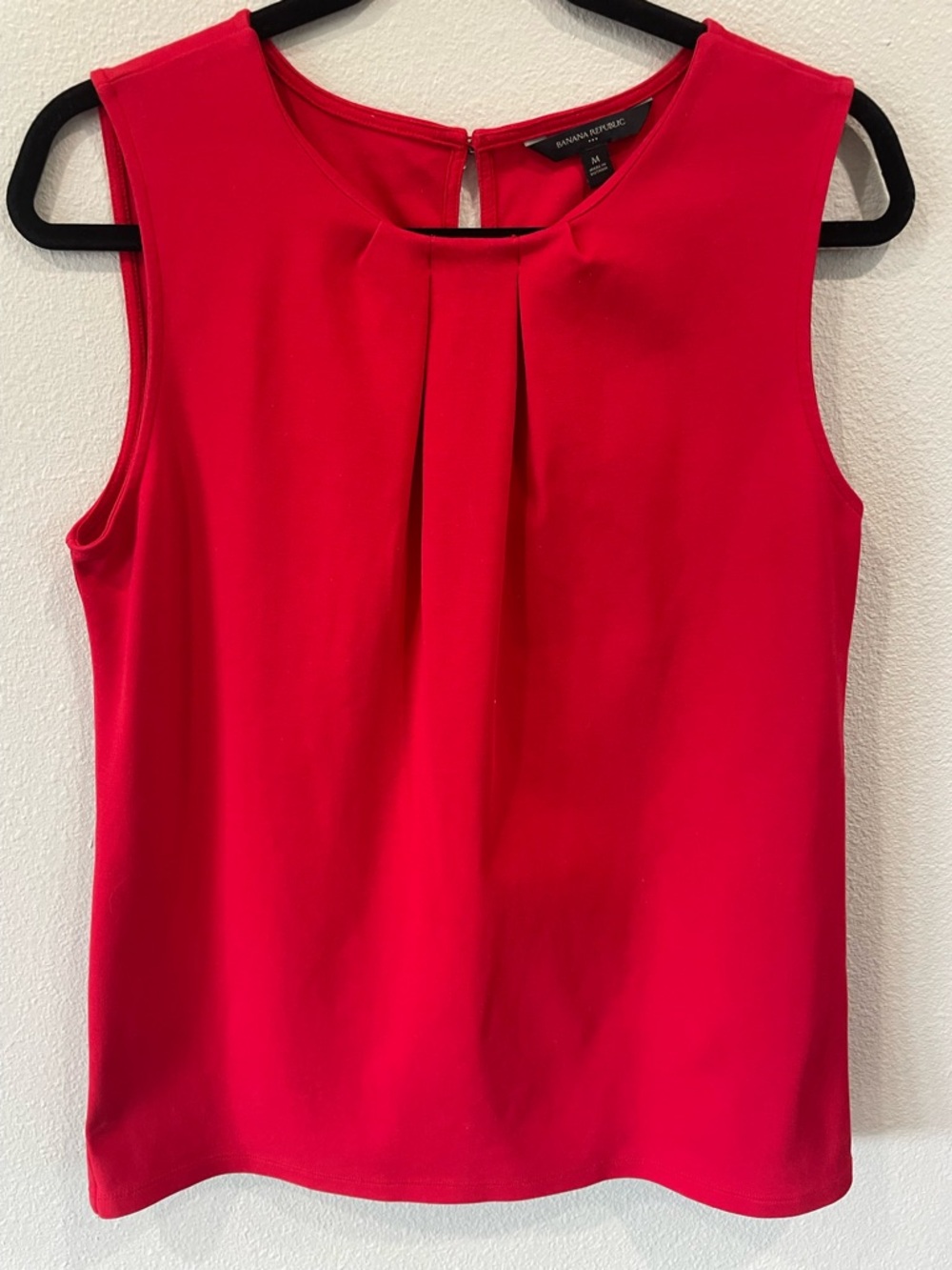 Banana Republic Vibrant Red Pleated Sleeveless Top